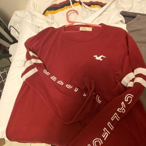 Hollister bundle of two long sleeves